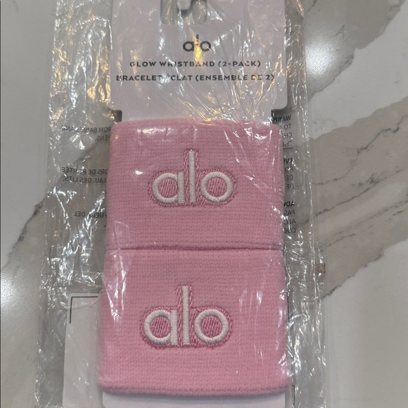 ALO YOGA | ✨NEW✨ Glow Wristband (2-Pack) in Sweet Pink/White - Picture 5 of 6